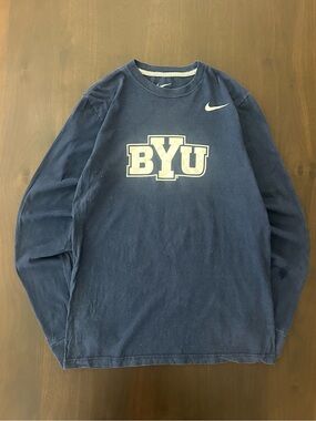 Nike BYU Brigham Young University Cougar Navy Blue White Long Sleeve Tee Size S